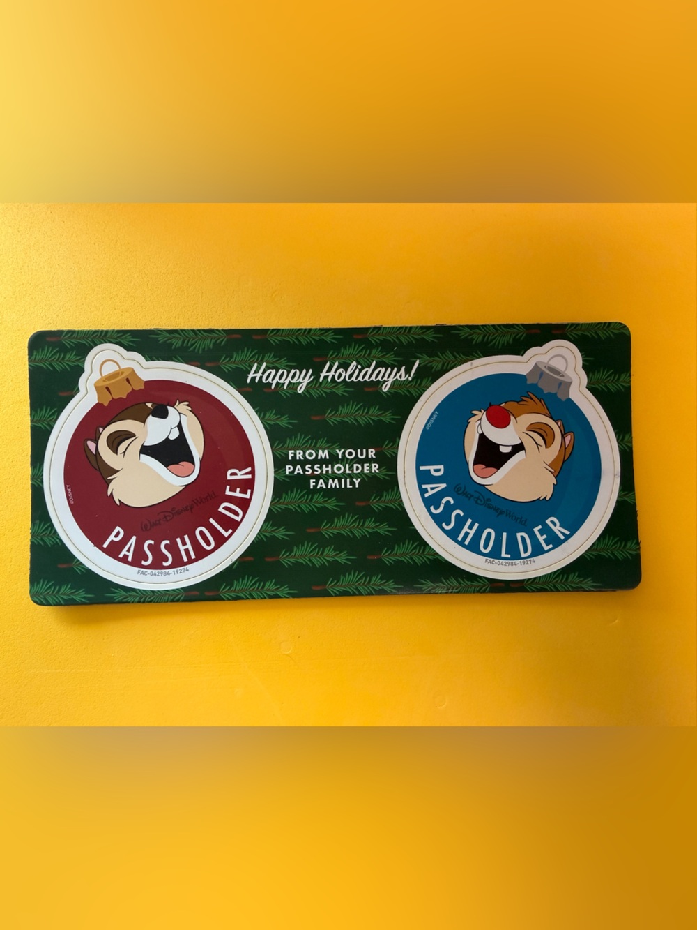 Walt Disney World Passholder Holiday Magnet Set - Chip & Dale - 2019